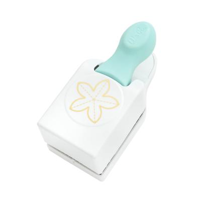 We R Memory Keepers Handstanzer - Tropical Flower Embossing Punch